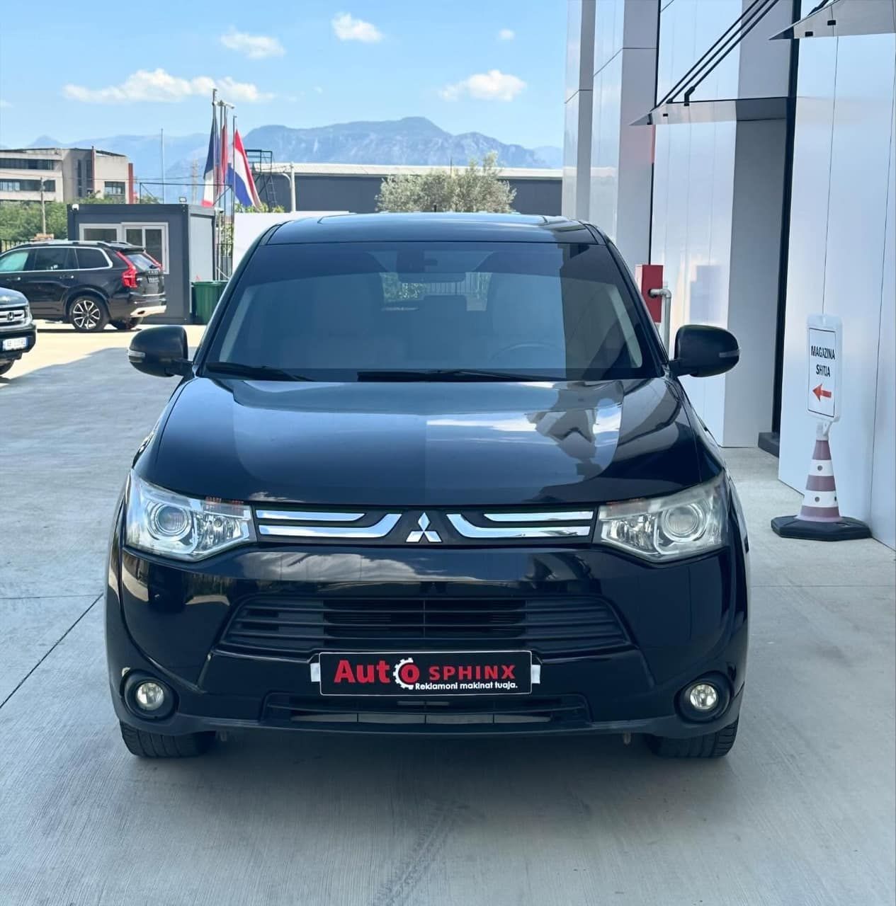 Mitsubishi Outlander GT — Tiranë