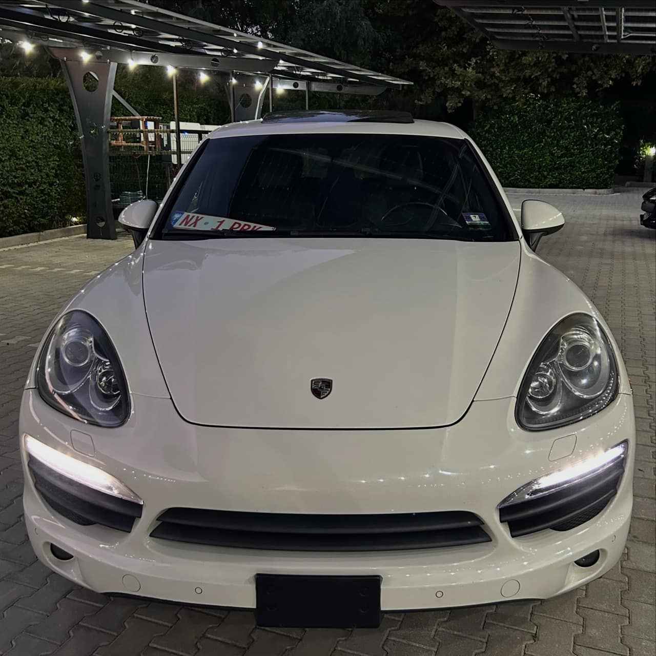 Porsche Cayenne 2012 në Tiranë — Tiranë