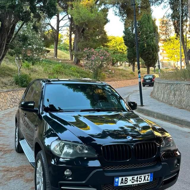 BMW X5 3.0 Nafte Automatike — Durrës