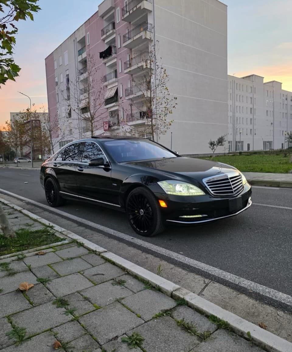 Mercedes-Benz S550 Lungo Bi-Turbo — Kavajë
