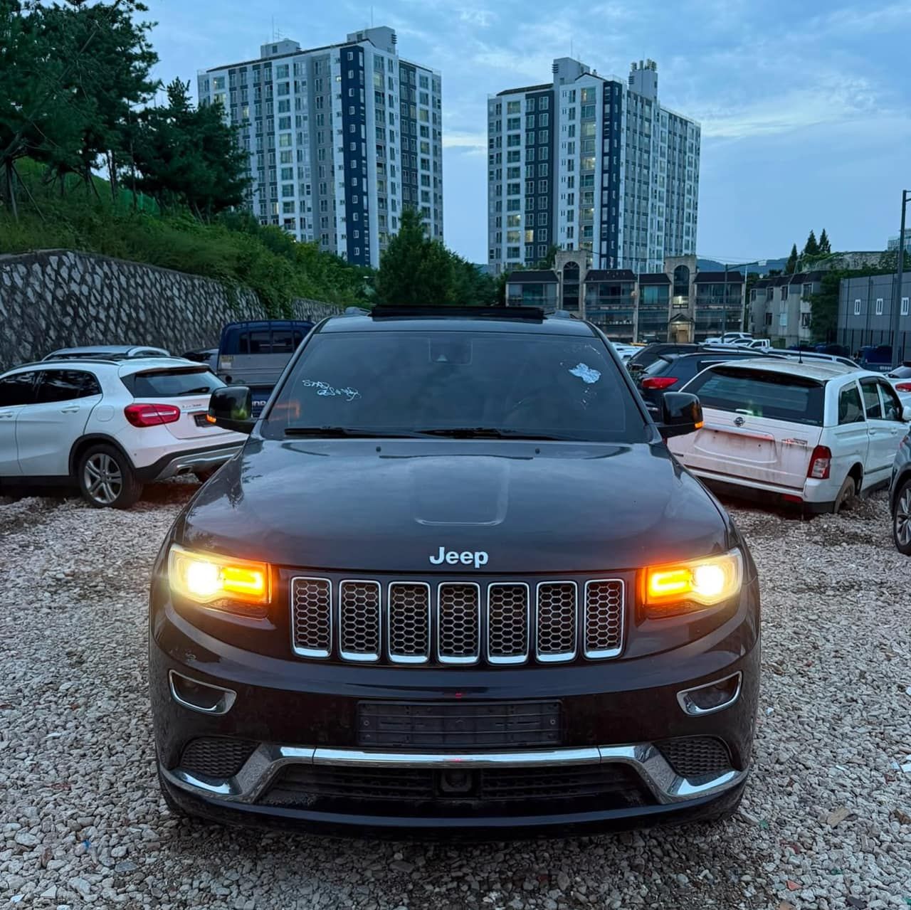 Jeep Grand Cherokee Summit — Tiranë