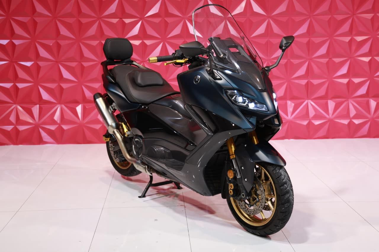 Yamaha TMAX TechMax — Tiranë
