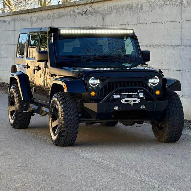 Jeep Wrangler 2013 me dogan me targa sapo paguara super full — Tiranë