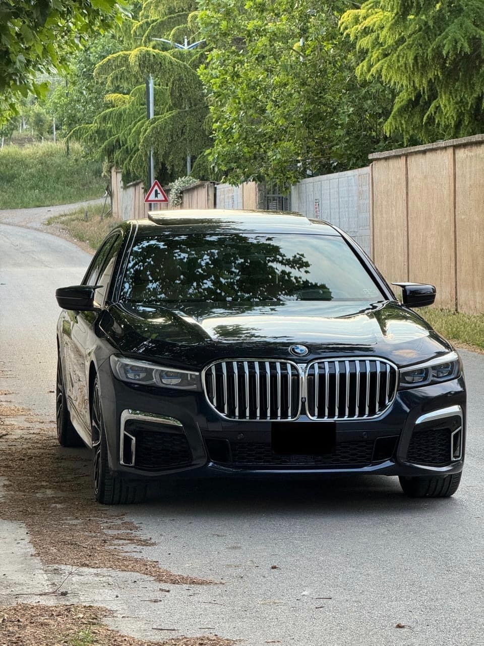 BMW 740i 2017 — Tiranë