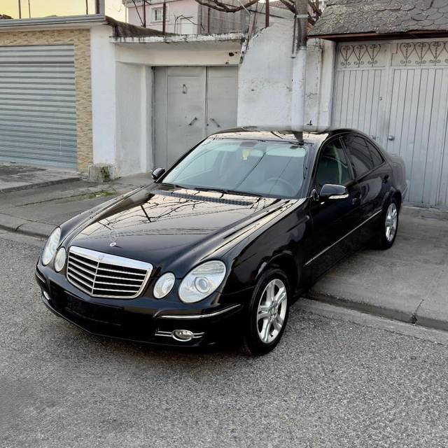 Mercedes-Benz E-Class 220 Naft Automat — Tiranë