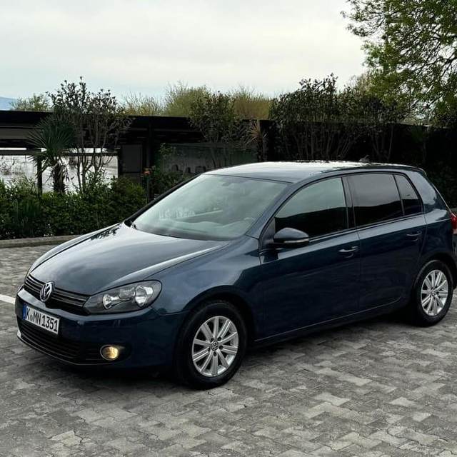 Volkswagen Golf 1.6 Naft, Automat DSG — Tiranë