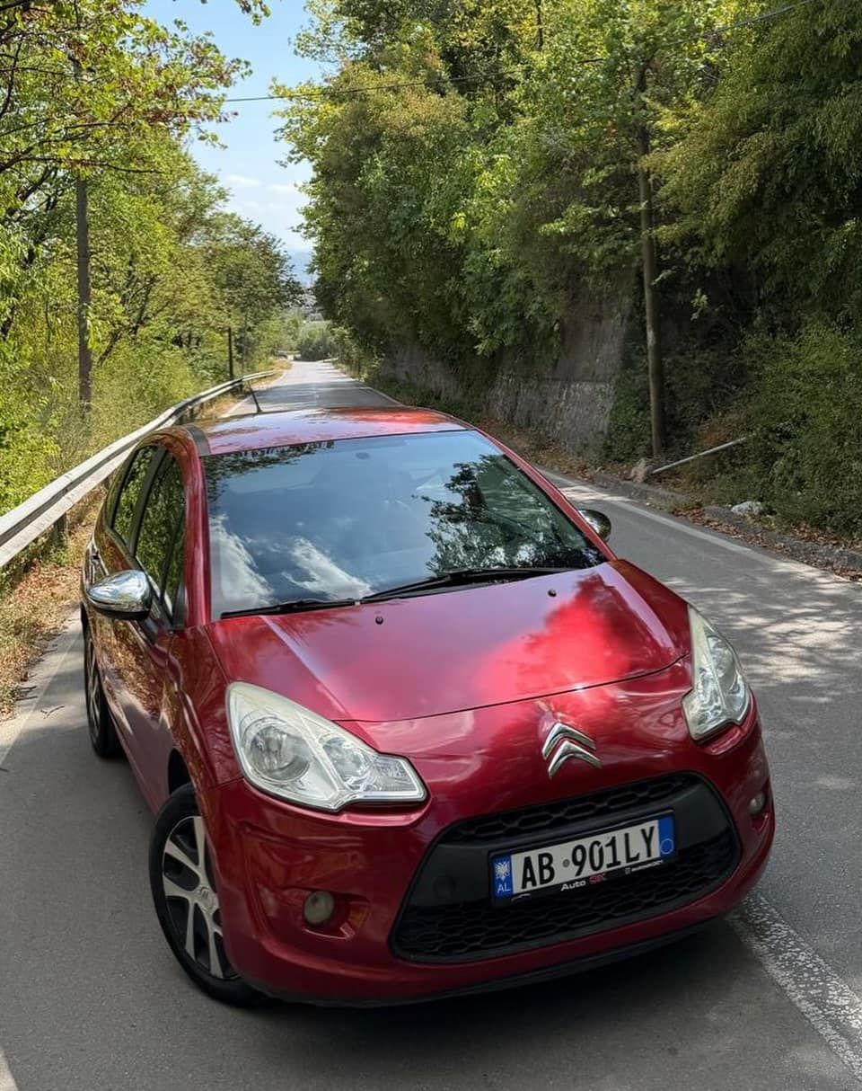 Citroen C3 2012, në Tiranë — Tiranë