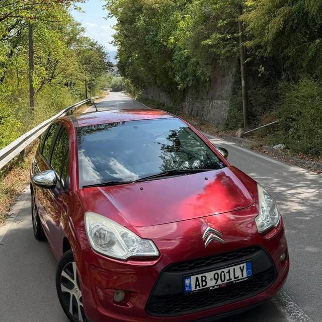Citroen C3 2012, në Tiranë — Tiranë