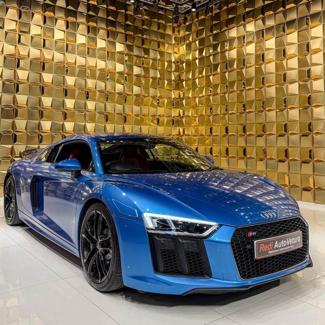Audi R8 1 OFF 999 — Tiranë