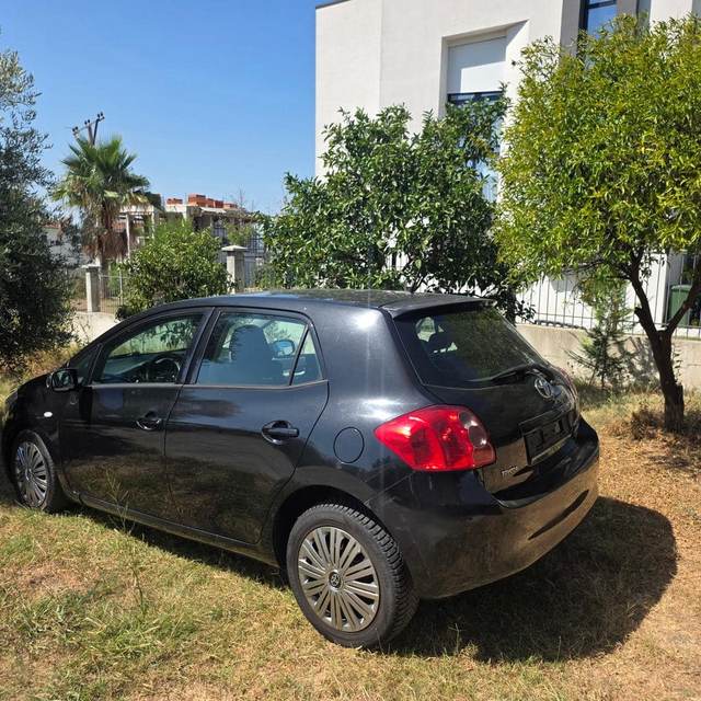 Toyota Auris 1.4 nafte Manual 2008 në gjendje perfekte — Tiranë