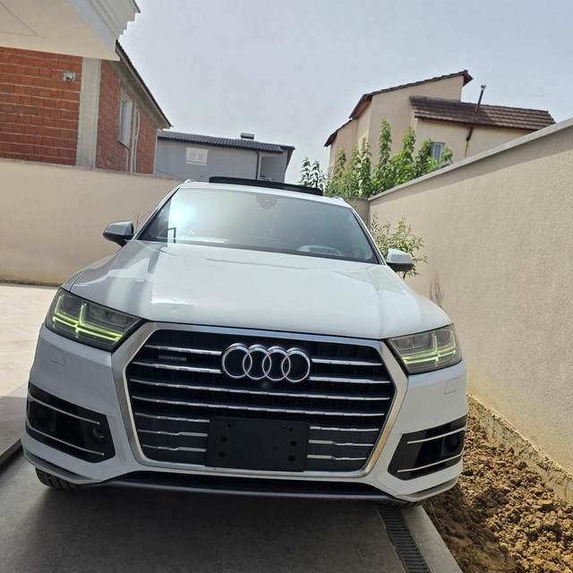 Audi Q7 Fundi 2017 - 16500 EUR — Tiranë