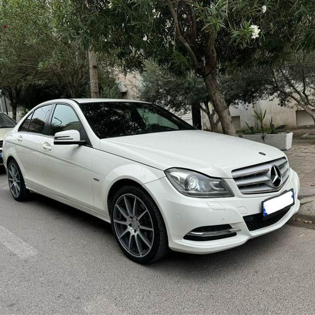 Mercedes-Benz C-Class C 200 — Durrës