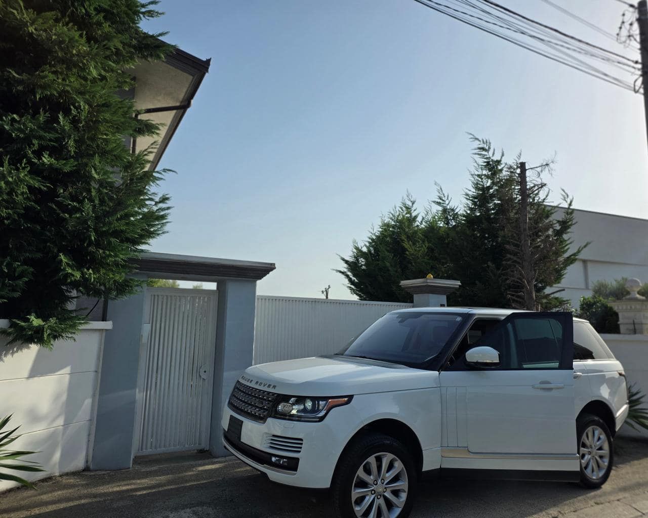 Range Rover Vogue 3.0 Nafte — Tiranë
