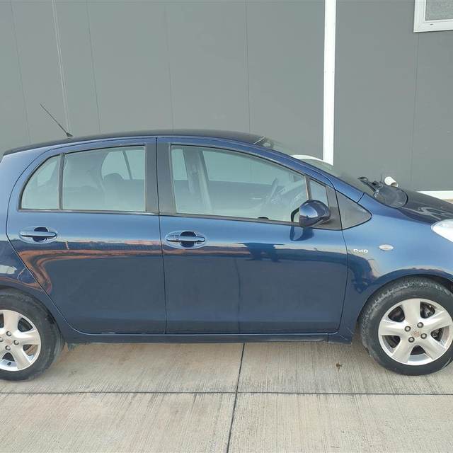 Toyota Yaris 1.4 Naft D4D — Lushnjë