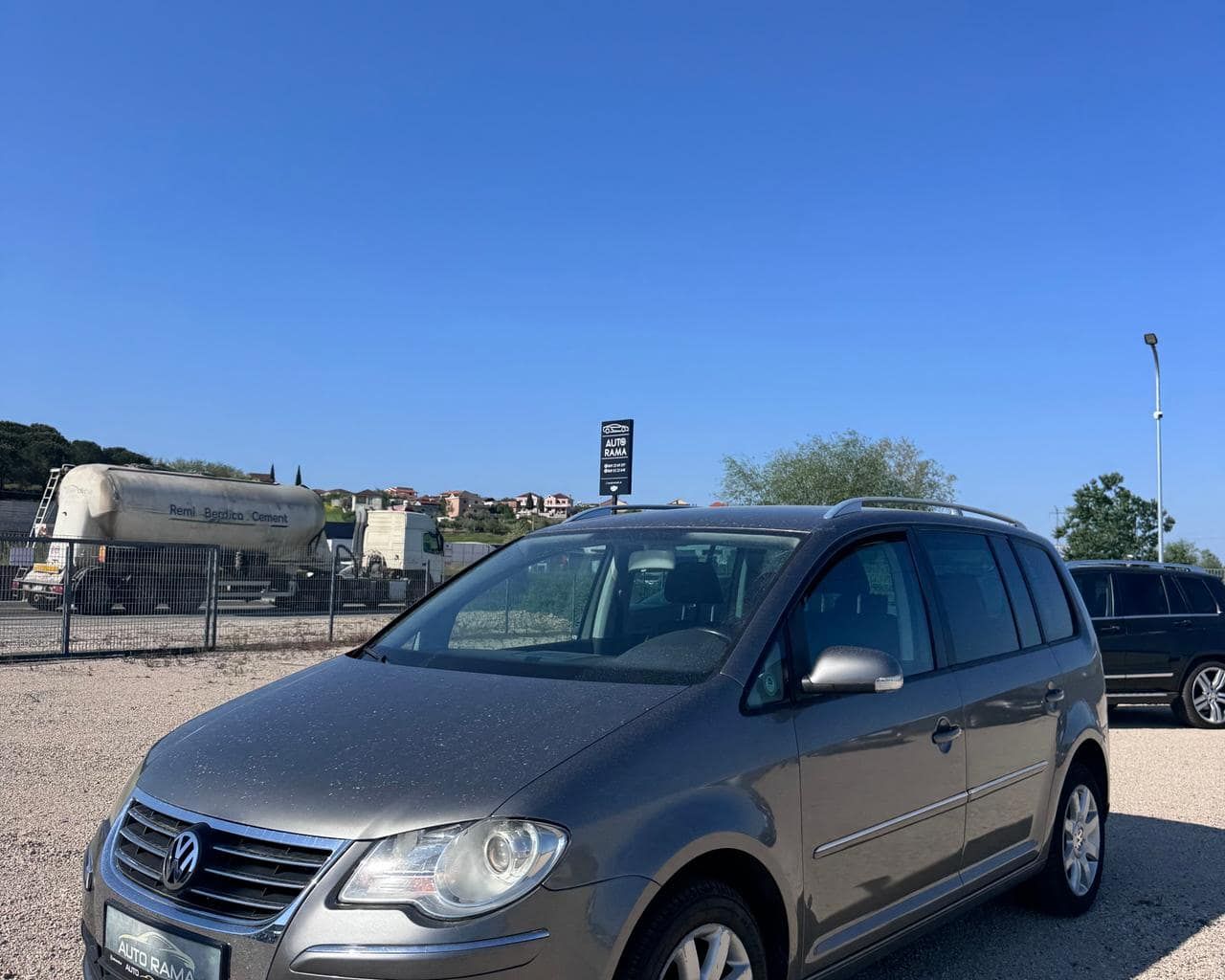 Volkswagen Touran viti 2007, 2.0 naftë në Durrës — Durrës