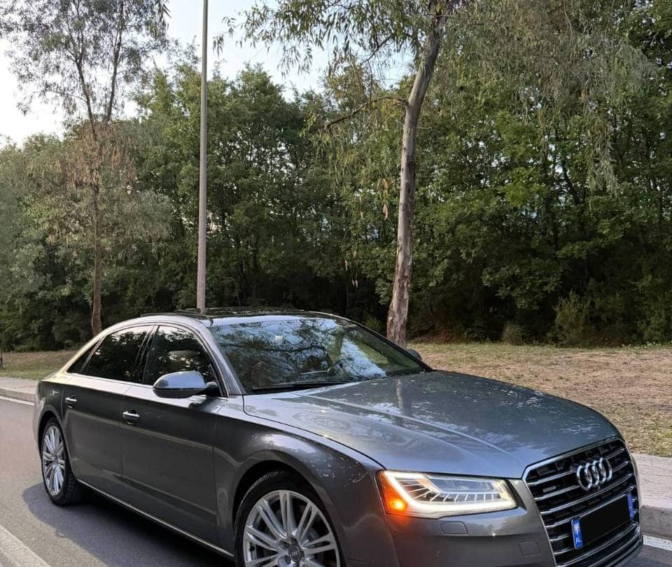 Audi A8