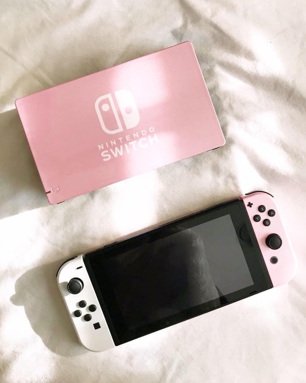 Nintendo Switch e re — Tiranë