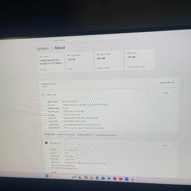 Set PC Lenova me monitor — Tiranë