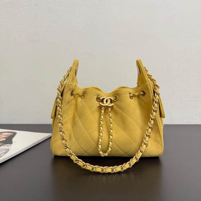 Çanta Chanel e verdhë — Tiranë