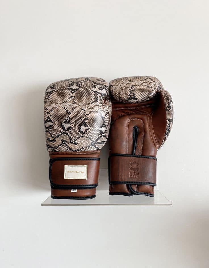 PRO SNAKE SKIN LEATHER BOXING GLOVES (STRAP UP) LIMITED EDITION — Tiranë