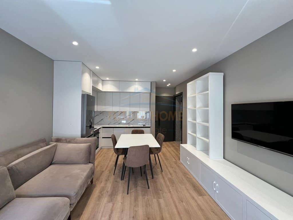 Apartament 1+1 me Parkim në Rrugën e Elbasanit, Tiranë — Tiranë