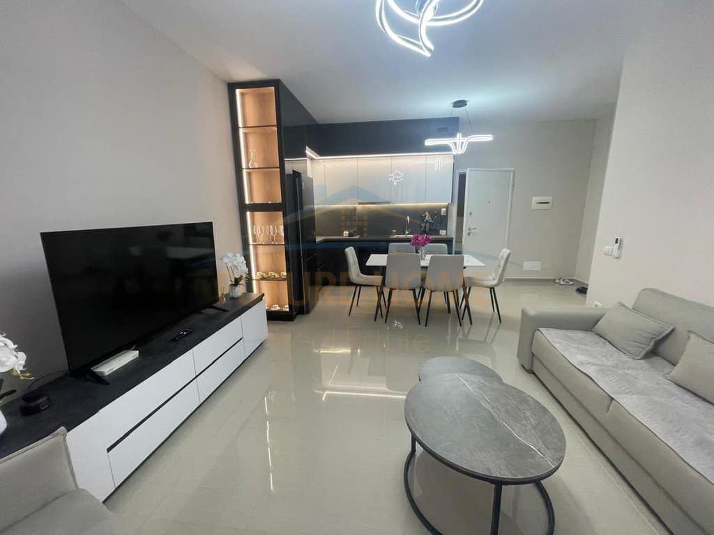Apartament 1+1 për Qera në Golem — Tiranë