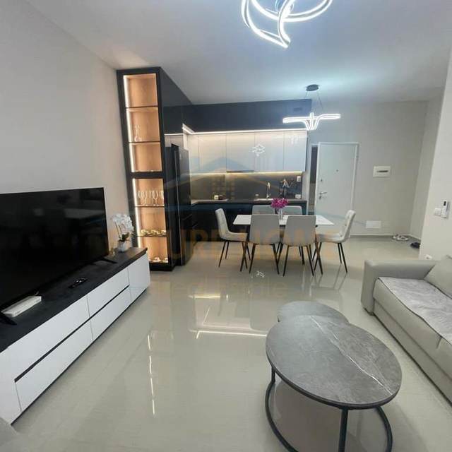 Apartament 1+1 për Qera në Golem — Tiranë