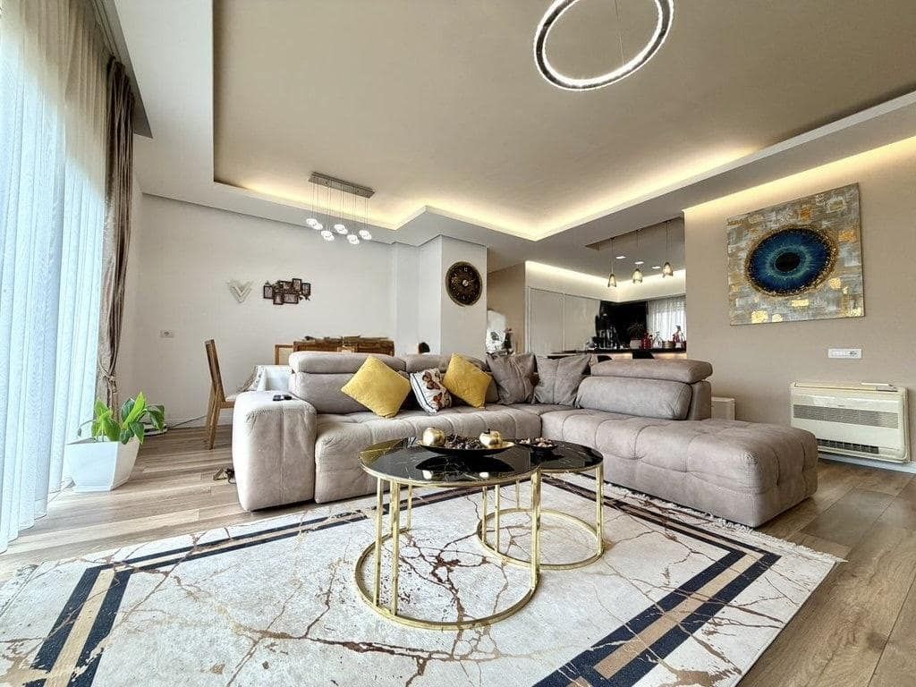 Premium 2-Bedroom Apartment for Sale in Liqeni i Thatë, Tirana – 167 m² with Lake View, Veranda & Parking — Tiranë