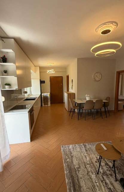 2+1 Furnished Apartment for Sale on Siri Kodra Street — Tiranë