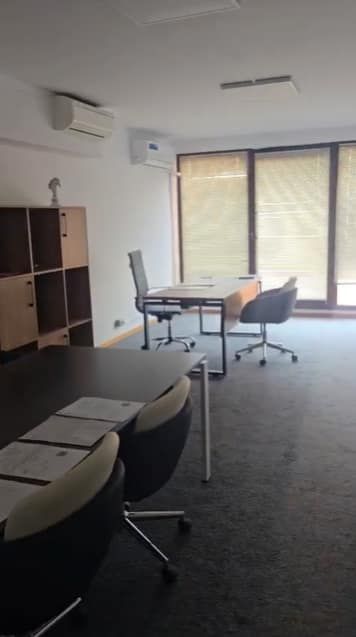Zyra për Qira në Qendër të Tiranës – 60 m² — Tiranë
