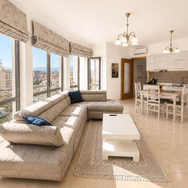 Furnished 2+1 Apartment with 2 Bathrooms for Rent in Zogu i Zi, Tirana — Tiranë