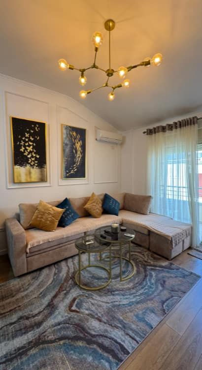 1+1 Apartment for Rent Near the Cable Car, Tirana | 92 m² with Private Parking — Tiranë