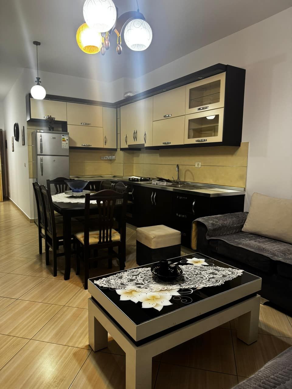 1+1 Apartment for Rent in Shkozë, Tirana | 5th Floor with Elevator — Tiranë