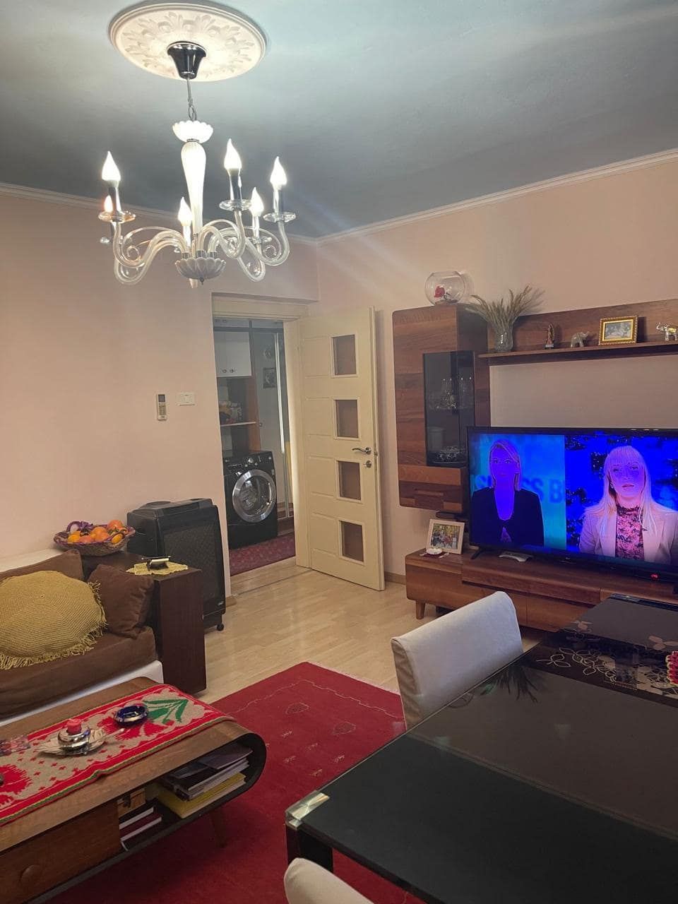 2+1 Apartment for Rent in Myslym Shyri, Tirana | Central Location — Tiranë