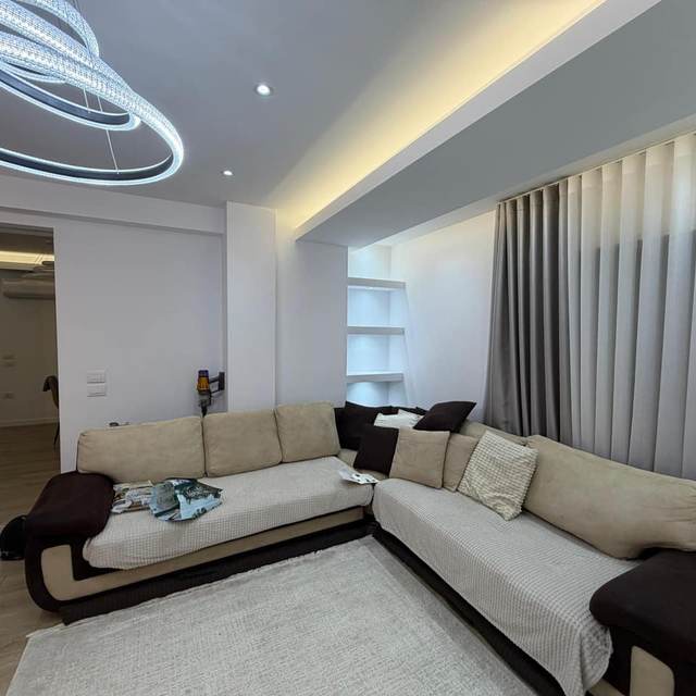 3+1 Apartment for Rent | 120 m² with Parking, Large Balcony & Full Furnishing — Tiranë