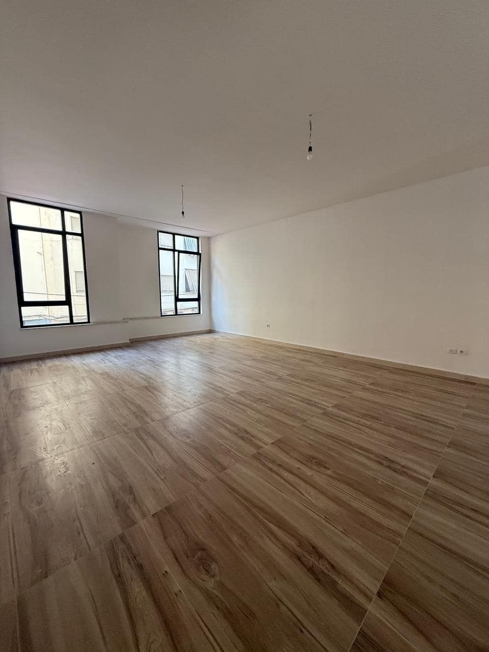 Office & Commercial Spaces for Rent in Central Tirana | Donika Center | 154.4 m² Combined Space — Tiranë