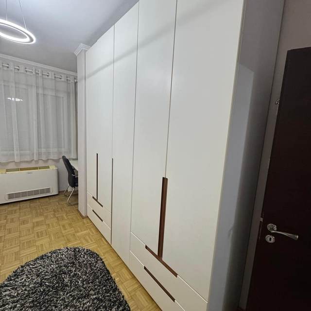 2-Bedroom Apartment for Sale near Wilson Square, Tirana — Tiranë