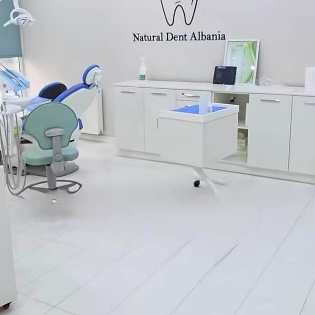 Business Space for Rent at Kika 1, Komuna e Parisit, Tirana — Tiranë