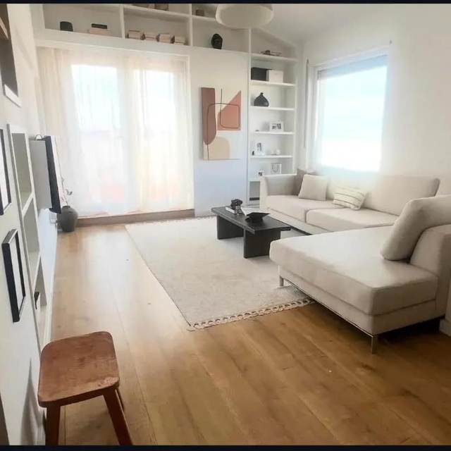 Luxury Duplex Penthouse for Rent in Kodra e Diellit, Tirana — Tiranë