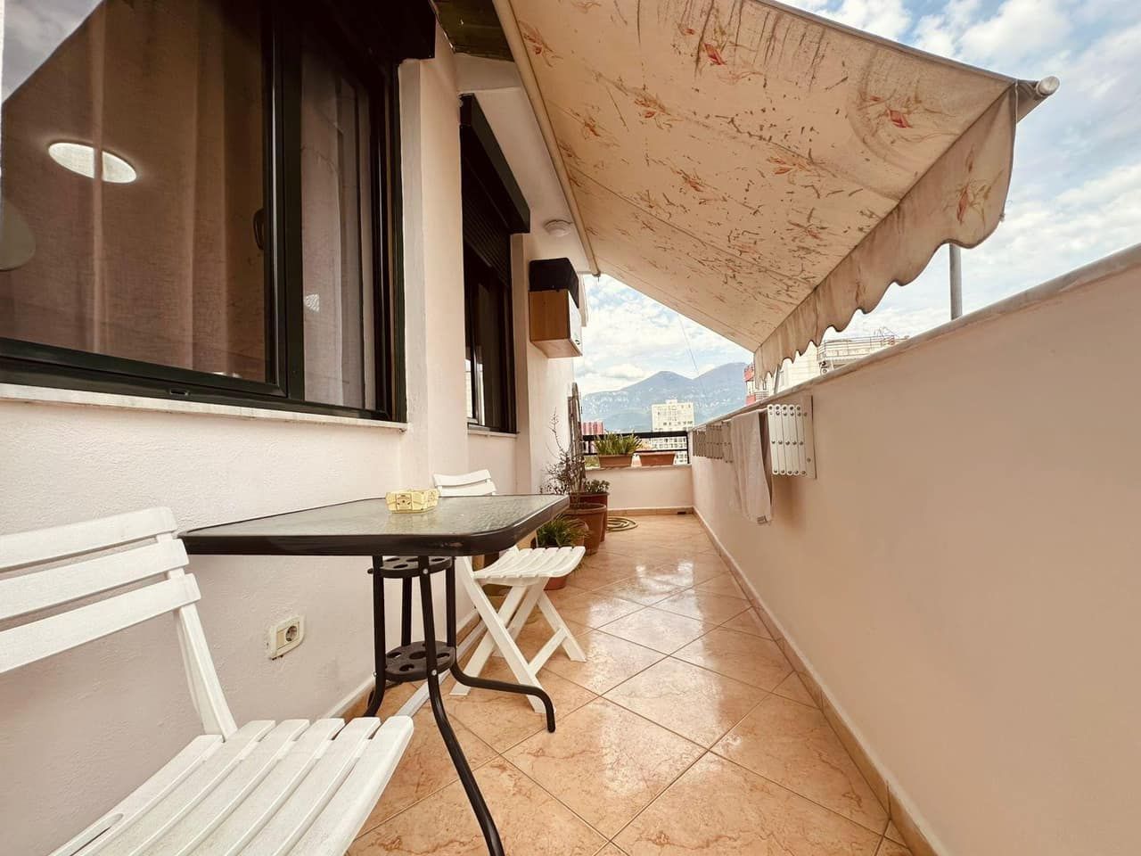 2-Bedroom Apartment for Rent near Partizani High School, Tirana — Tiranë