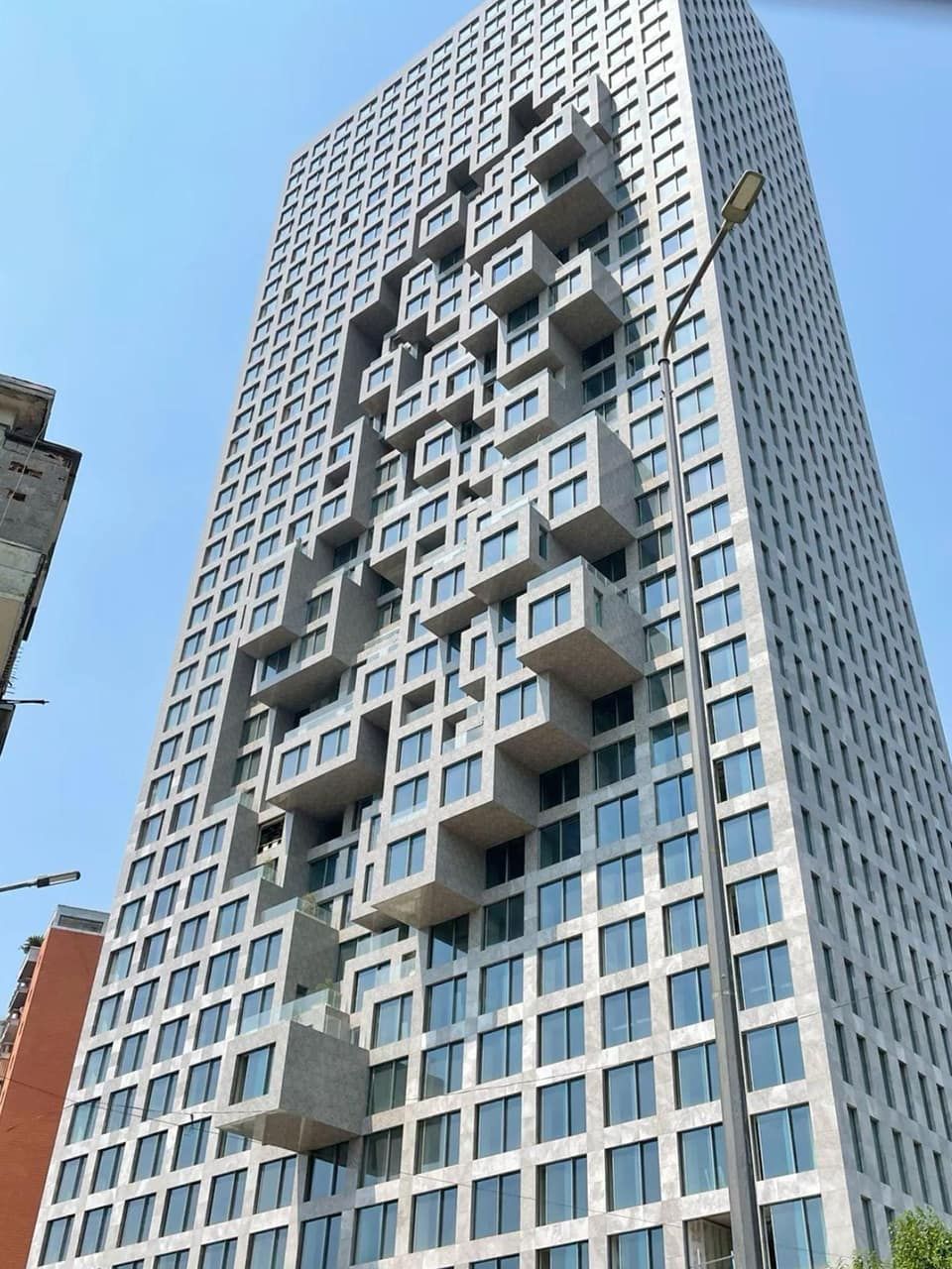 Office Space for Rent in Downtown Tirana, Rruga e Elbasanit – 172 m² Premium Business Location — Tiranë