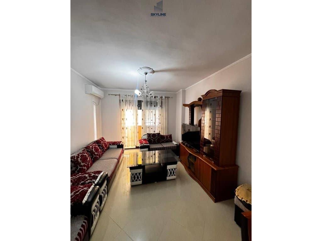Jepet Me Qera Apartament 2+1+2 - Nela 5, Astir