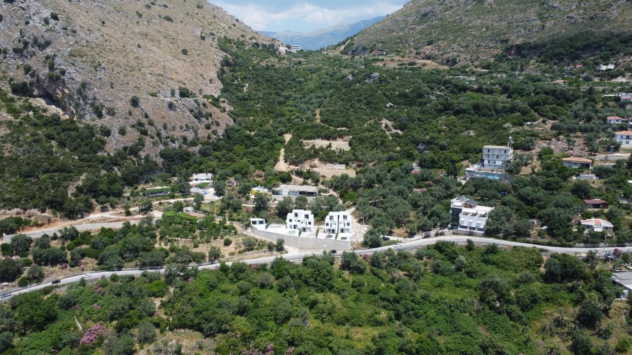 Luxury Villa for Sale in Borsh, South Albania with Private Pool — Tiranë