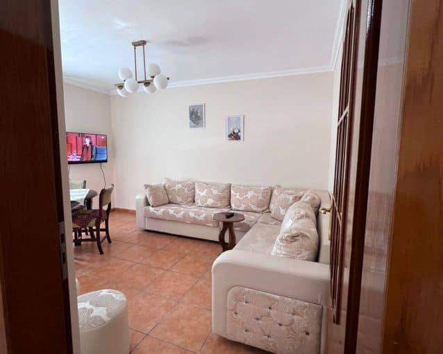 Jepet apartament 2+1 me qira tek Rruga e Elbasanit