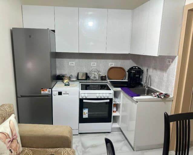 Jepet apartament 2+1 me qira ne Fresk — Tiranë