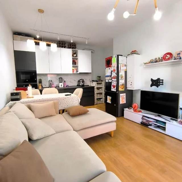 Jepet apartament 2+1 me qira tek Residenca Euro 3D — Tiranë