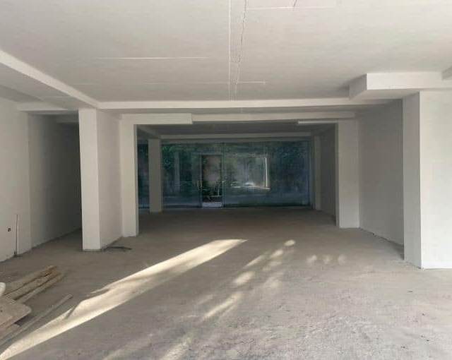 Jepet ambient biznesi me qira tek Liqeni i Thate — Tiranë