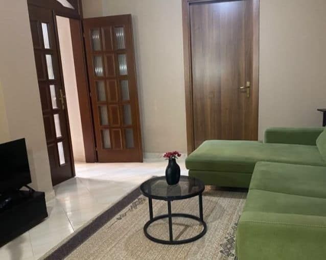 Jepet apartament 1+1 me qira tek Rruga e Dibres — Tiranë