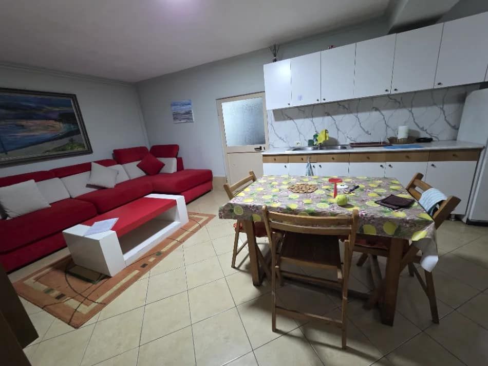 Jepet apartament 1+1 me qira tek Myslym Shyri — Tiranë