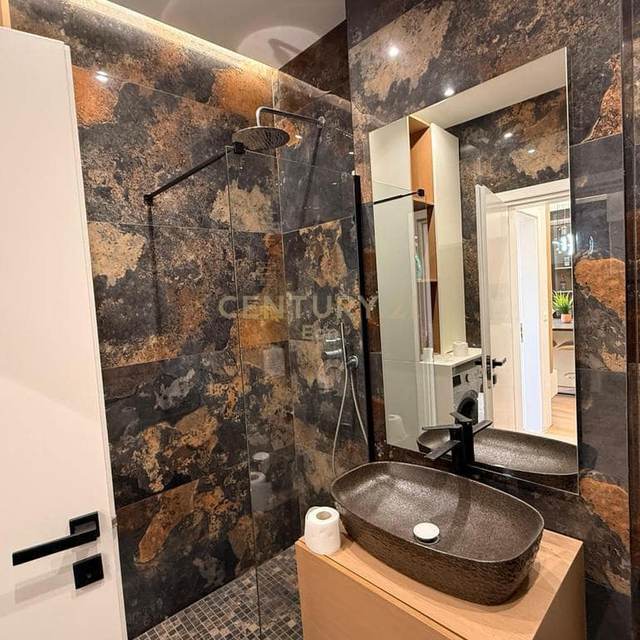 Apartament 1+1 për Shitje në Plazh, Durrës — Durrës